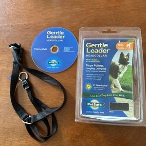 PetSafe Gentle Leader Headcollar with Training DVD (Medium 25-60 lbs)